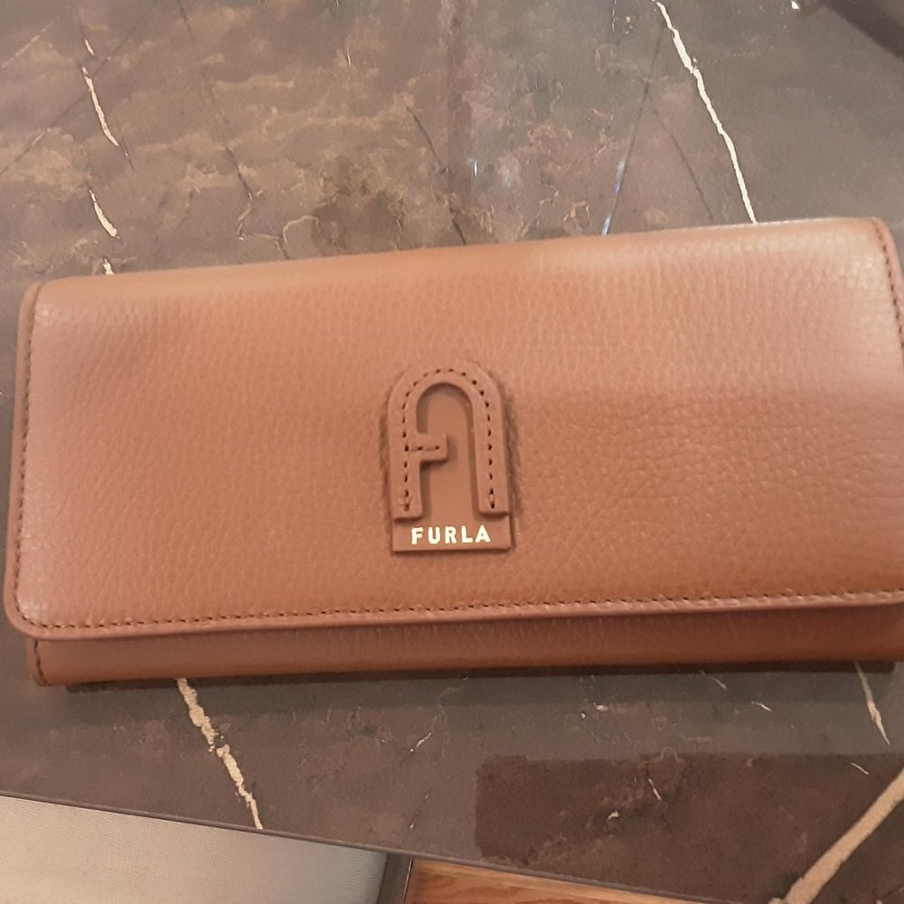 FURLA | Plain Leather Logo Outlet Long Wallets